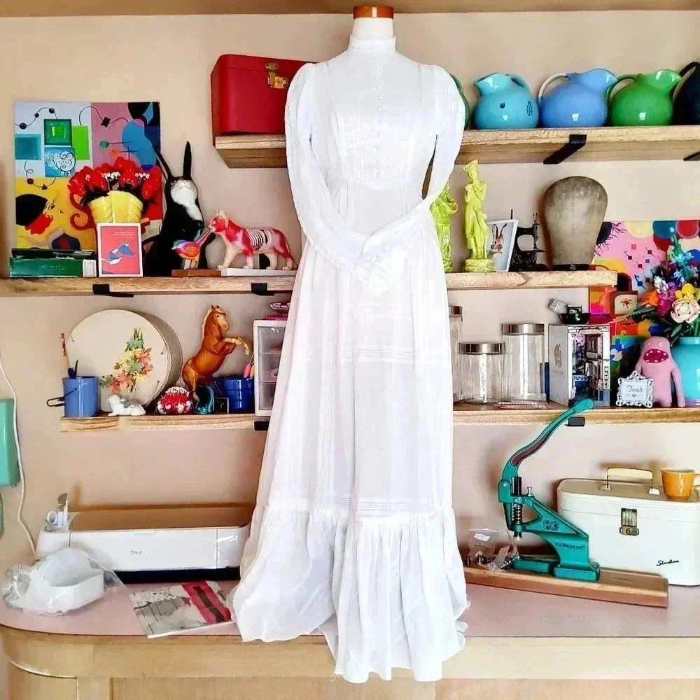 VNTG 70s Handmade from Gunne Sax Pattern White Maxi Prairie XS Ghostly Bride